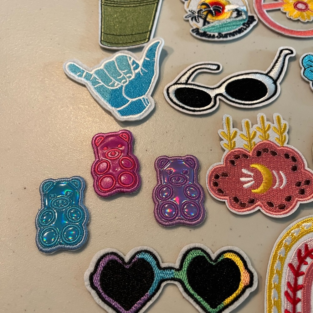 Colorful Embroidered Patches Set - Picture 2 of 4